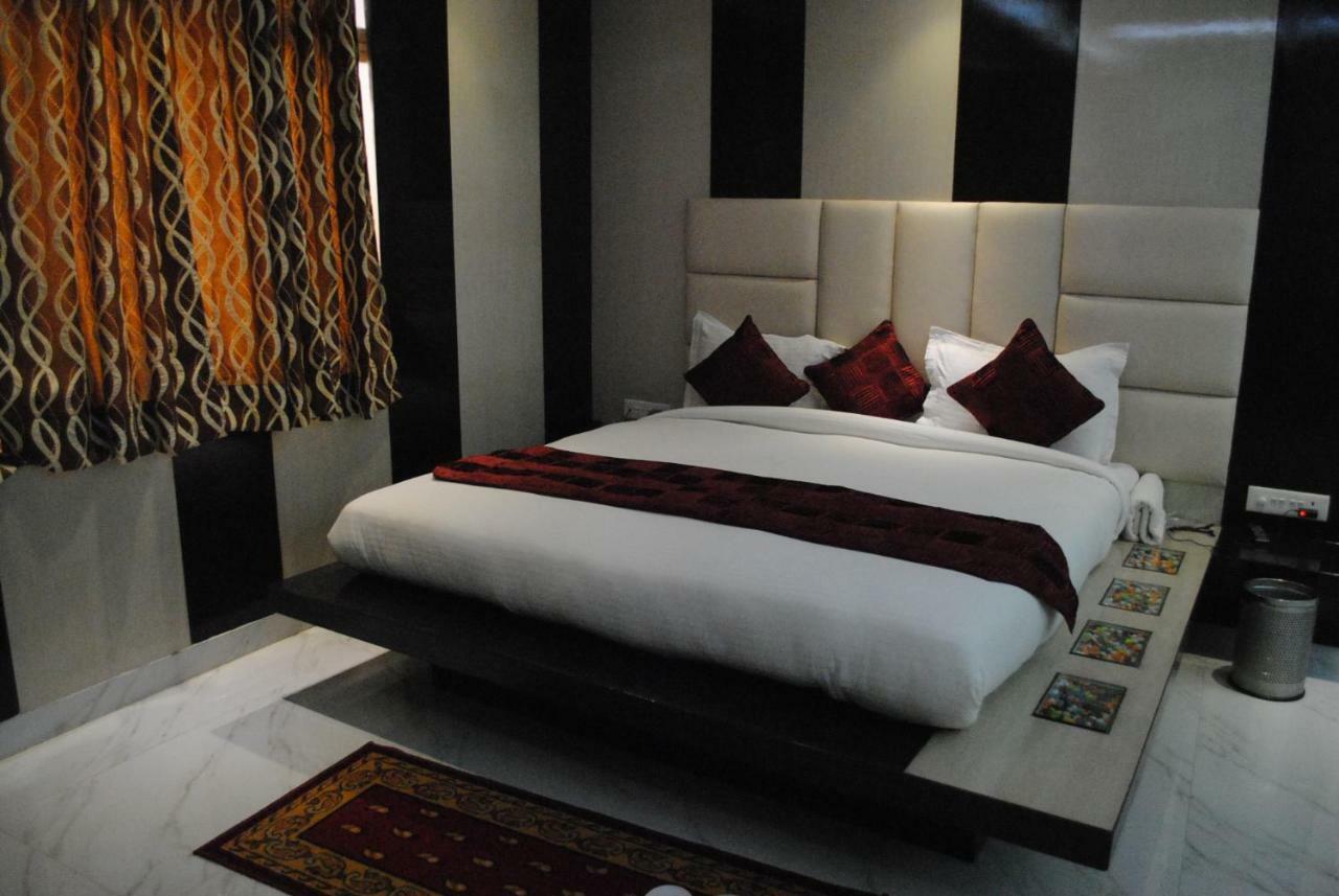 Hotel Saraswati Inn Aurangabad  Екстер'єр фото