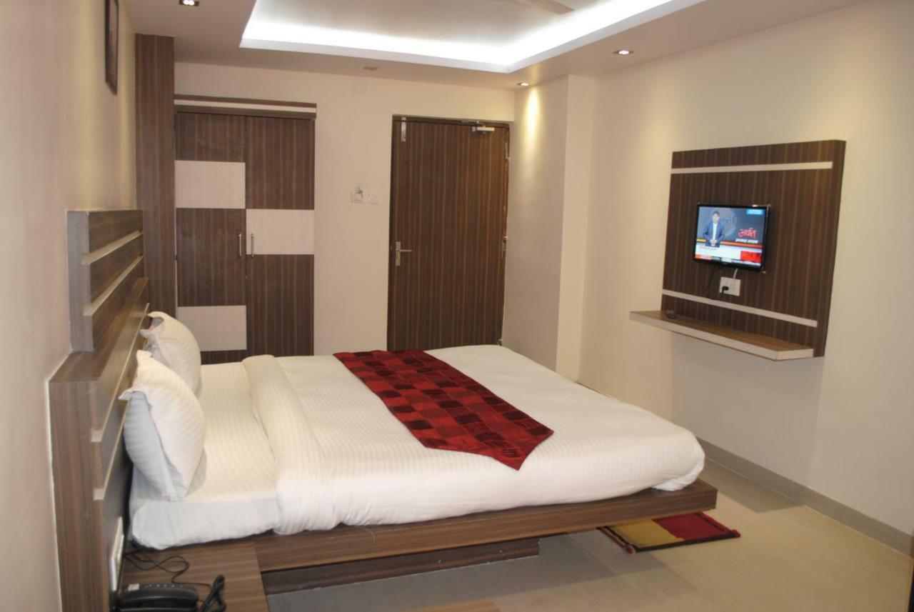 Hotel Saraswati Inn Aurangabad  Екстер'єр фото